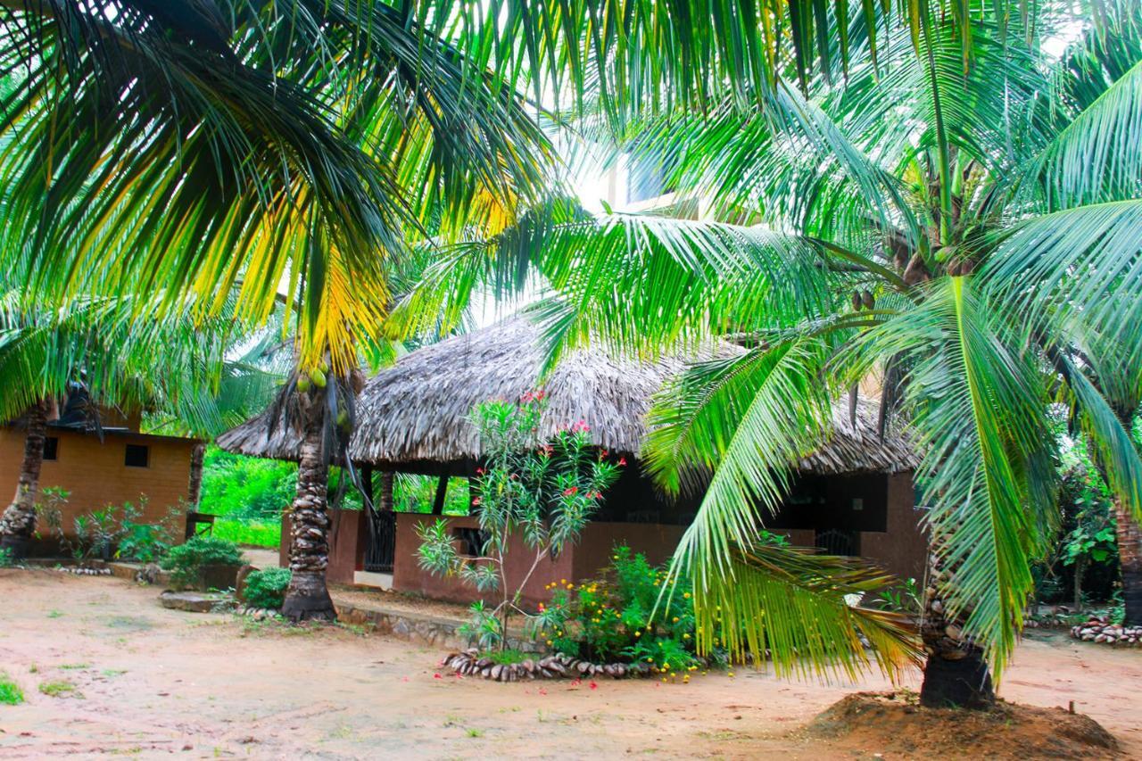 Yalaway Nature Villa 蒂瑟默哈拉默 外观 照片