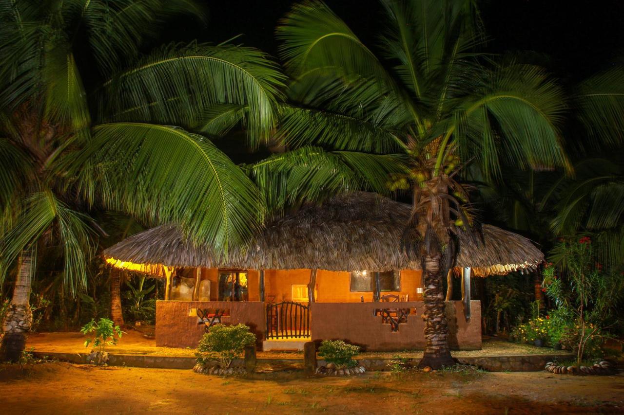 Yalaway Nature Villa 蒂瑟默哈拉默 外观 照片